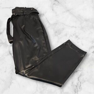 Vero Moda Women’s Black Paper bag Waist Faux Leather Ankle Pants Size M